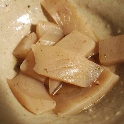ねじってないけど、生芋蒟蒻で作らせてもらいました。こんにゃく料理ってヘルシーで好き。味も美味しかったです